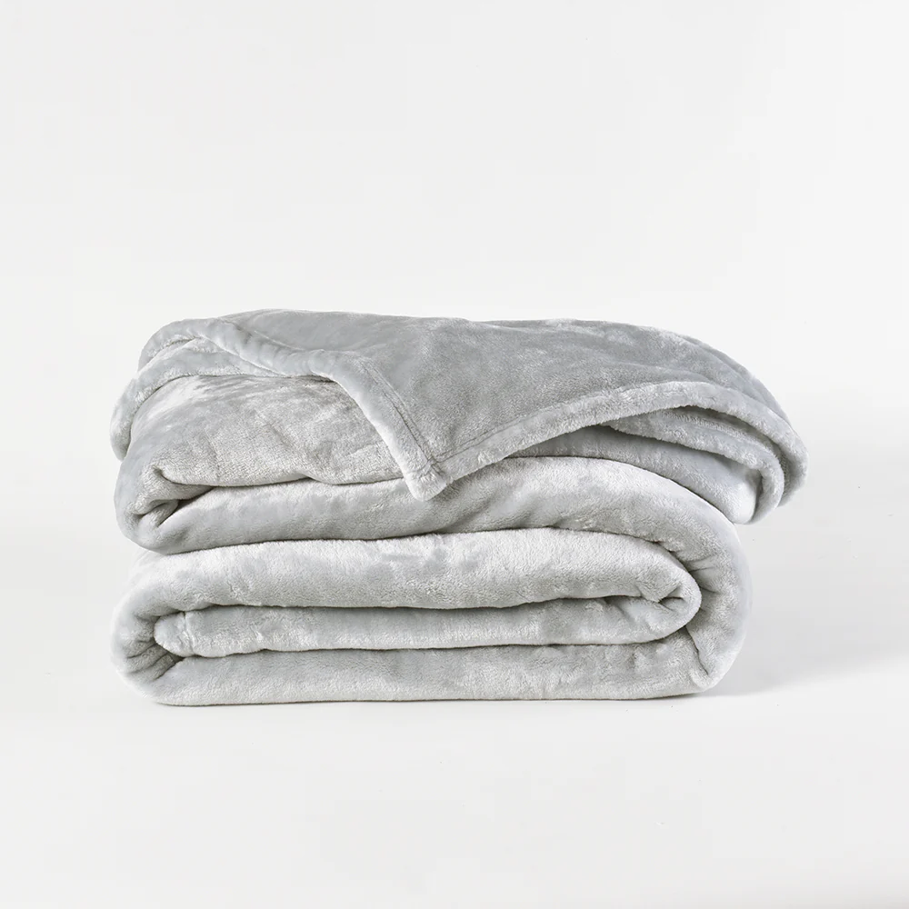 Frazada Flannel Básica 2 Plazas Gris Claro
